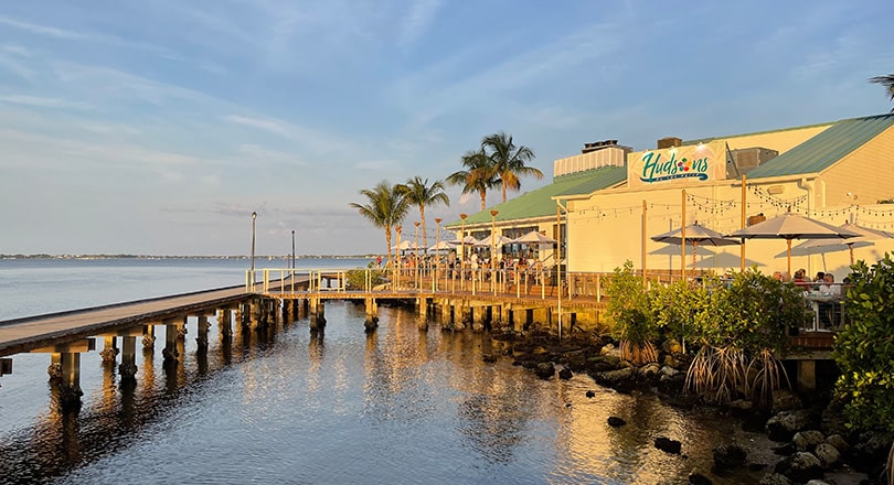 exterior of hudsons on the river