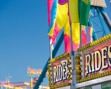 fair rides sign at martin county fair