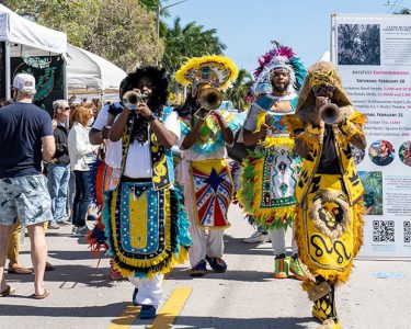 parade at stuarts artsfest