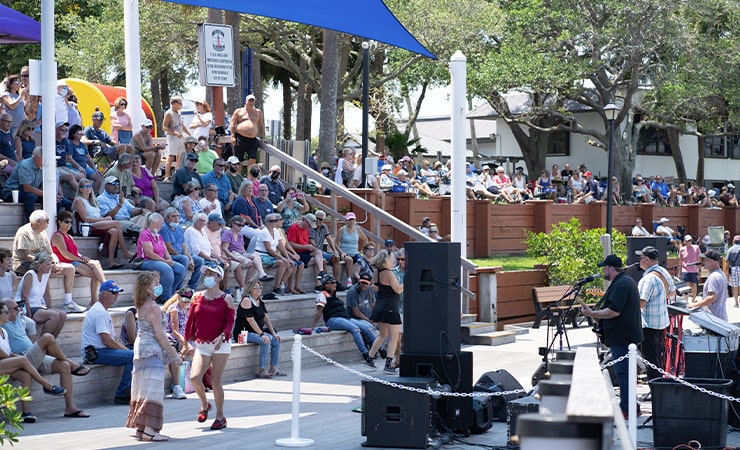 Live Music Venues - Rock’n Riverwalk Performance