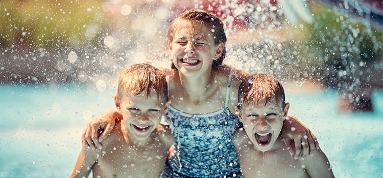 kids playing at Bahama Beach Waterpark