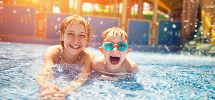 kids playing in Epic Waters Waterpark near Dallas TX