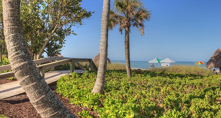 Naples beach entrance